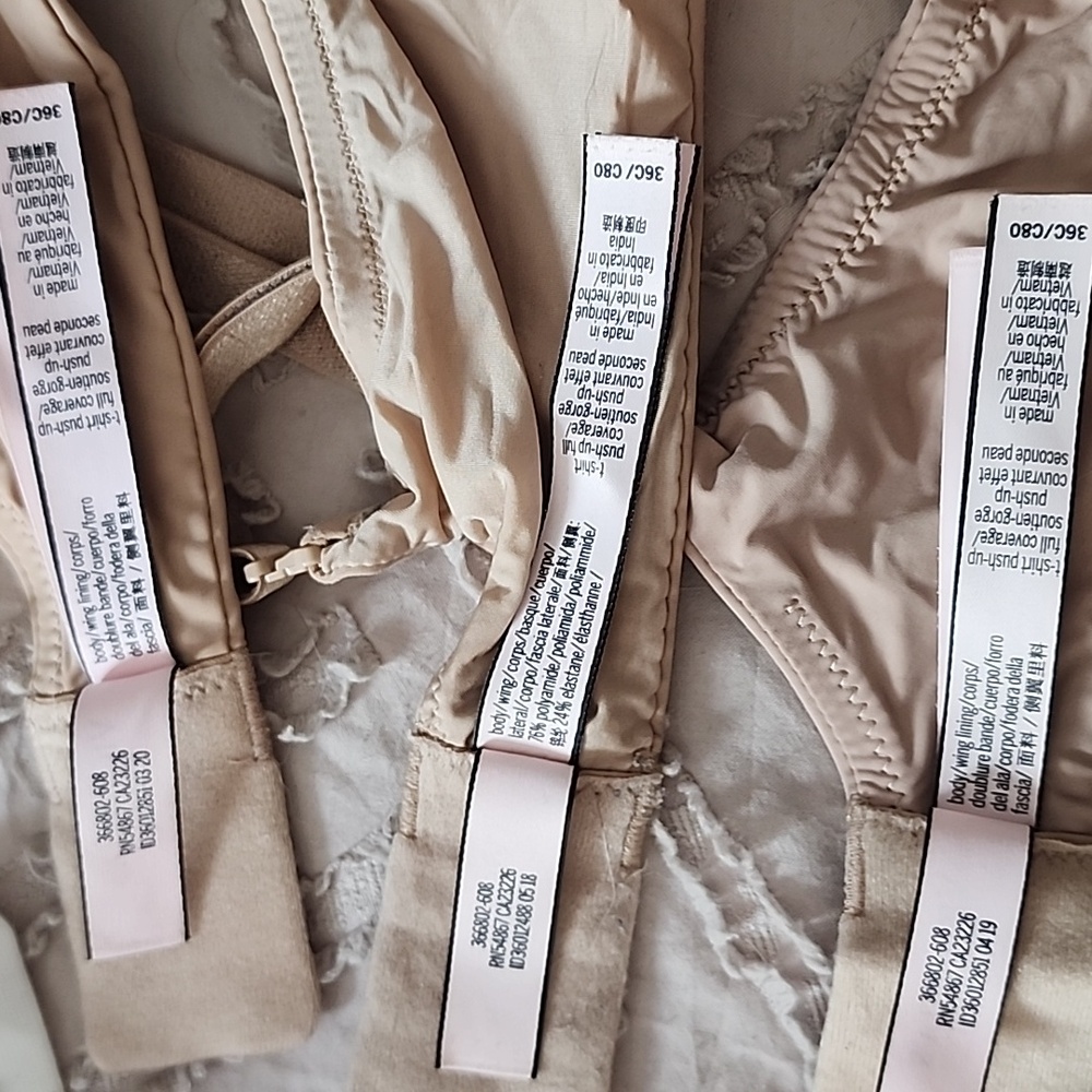 Victorias Secret Bra Bundle - Picture 4 of 5